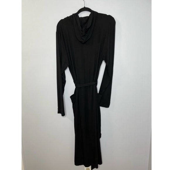 NYC Recliner Hooded Robe - Picture 4 of 4